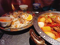 金桃手抓饭-丝路金桃·新疆菜(徐汇店)