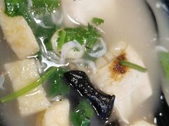 油豆腐百叶包粉丝汤-小杨生煎(黄河路店)