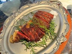 -LESCEDARS Brasserie Bistro香柏树