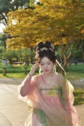-一揽芳华汉服旗袍体验馆(拙政园店)