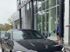 -上海星瀚奔驰4S店(红柳路店)