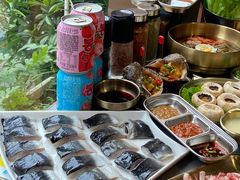 -围炉肉舍•炭烤活鳗•丹东海鲜烤肉(步行街店)