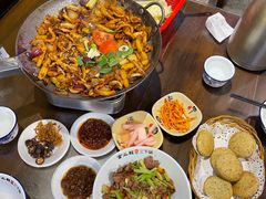 -富正毅三下锅·湘西韵味(天门山索道店)