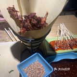 环境：就是有点忒吵了，脑袋疼