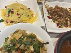 -春天里餐厅(西田城店)