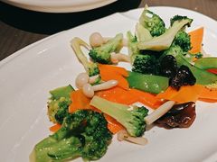 -西域盛宴烧烤新疆菜清真餐厅(古美店)