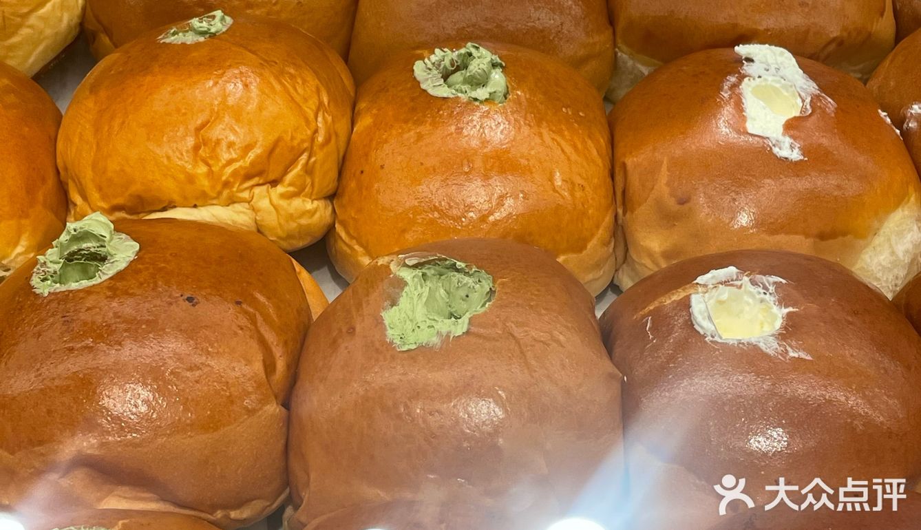 男朋友带我来的！说是北京蕞好吃的面包！