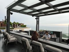 -瑰丽酒店·海吧·天际下午茶·现场DJ·天台酒吧