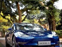-TESLA 特斯拉(上海太古汇体验店)