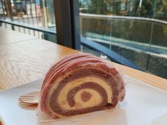 软糯香芋瑞士卷-星巴克(大连瓦房店世纪广场店)