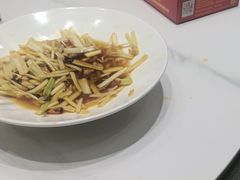 -乔家小院•本地小海鲜•非遗驴肉(万年泉路店)