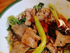 -拈签一笑黄牛肉辣卤串串