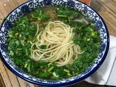 -陇上全荟兰州传统牛肉面(延吉路店)