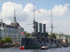 -阿芙乐尔号巡洋舰