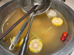 清牛骨汤底-八合里潮汕鲜牛肉火锅(万科里店)