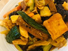 -轻蔬不用等·素食(江苏路店)