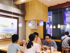 大堂-The Habit Burger Grill 哈比特汉堡(爱琴海店)