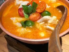 版纳野果酸汤鱼-云海肴·汽锅鸡·云南菜(高德置地店)