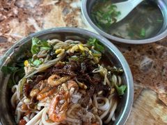 -灵山卢梅燕粉店