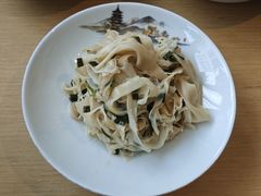 -渝信川菜 · 川味家常菜(财富购物中心店)