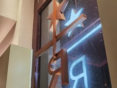 -星巴克臻选(上海中环广场2F店)