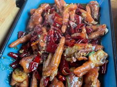 有故事的鸡手-喝丢一只鞋海鲜烧烤·海肠捞饭(市场店)