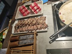 -尚尚仙·酸汤猪手·猪肚鸡火锅(华联万柳购物中心店)