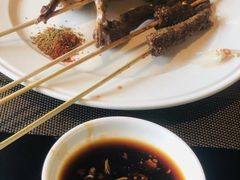 -大中华希尔顿酒店-念自助餐·嗨啤·小龙虾