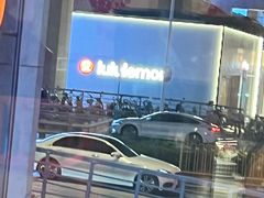 -何师傅美蛙鱼头(汉街店)