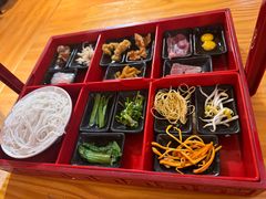 -勺子米线·云南传统小吃市集(四方街店)