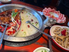 -袁老四重庆老火锅(桐梓坡店)