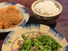 -Cuc Gach Quan Restaurant