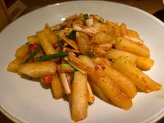 酸冬瓜炒莲藕尖-吃饭皇帝大土家民族菜(正大广场店)
