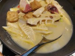 -披云云小馆·味道江湖(姚家园万象汇店)