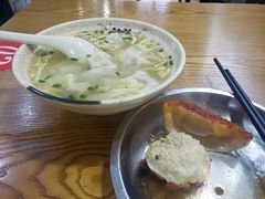 -黄阿姨锅贴大王(万航渡路店)