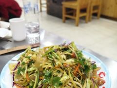 -屯老二农家铁锅炖·行业领军者(梅江店)
