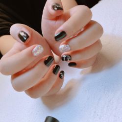 -Pink You美甲洗眉纹绣定制中心