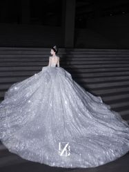 -Renee芮亦婚纱(原丽莎)
