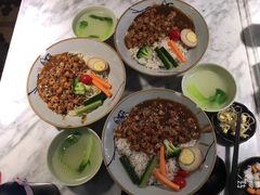 -轻捞慢起面馆(新世界百货店)