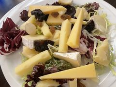 -卡佩罗意大利餐厅及酒吧Al Cappello Trattoria