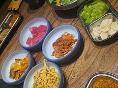 -明洞阿姨·韩式酱蟹烤肉·创意料理(三元桥店)