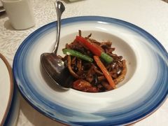 茶树菇香煎松坂肉-杭州西湖柳莺里酒店·闻莺厅