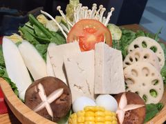 什锦蔬菜篮子-德香苑脆皮烤鸭·经典(爱融荟城店)