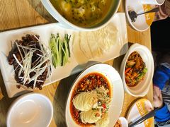 -嫩芽 ·地道重庆菜(十八梯露台夜景店)