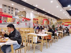 大堂-江城燕子大排档(江汉路步行街店)