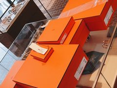 -HERMES(湖滨银泰in77店)