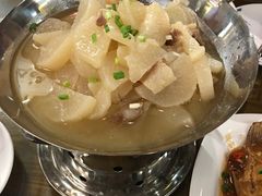 肉烧白萝卜-缘来聚·徽菜名店(黄山宏村店)