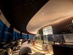 -亚洲国际大酒店·云顶阁旋转自助餐厅