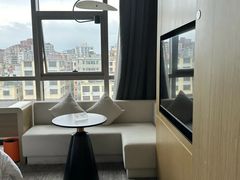 -雲宜贵宾舍酒店(深圳龙东地铁站店)