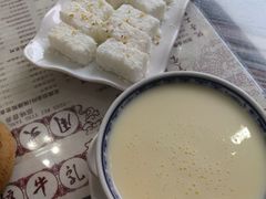 -周大娘牛乳(旧寨古村总店)